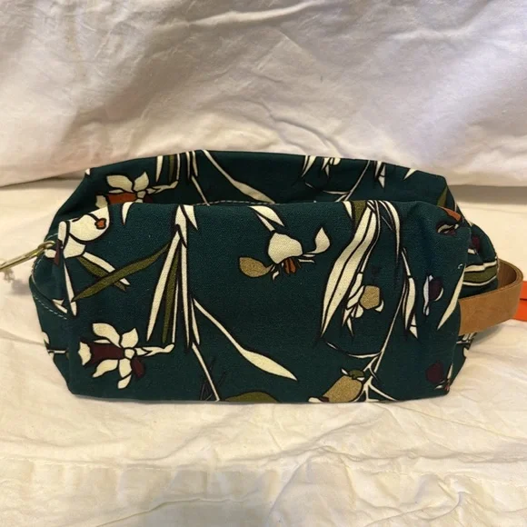 Sseko Floral Pouch - Picture 4 of 4